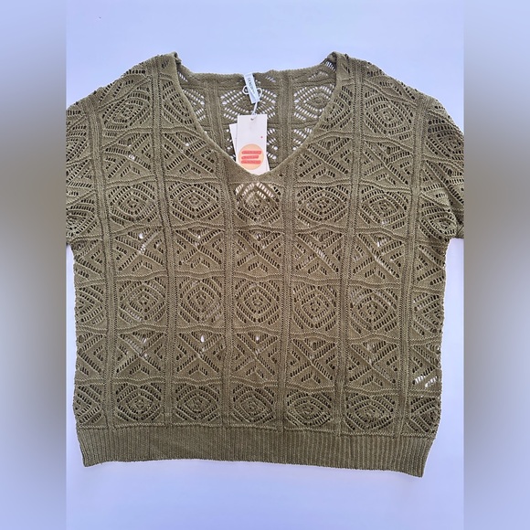 Dokotoo Olive Green Women's Sweater Top - Picture 4 of 7